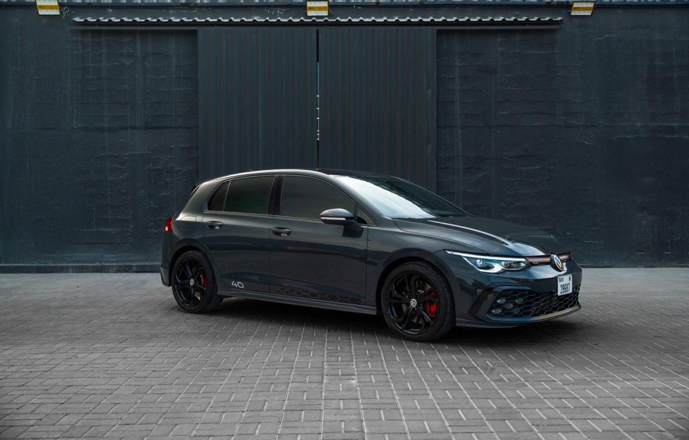 Golf 8 GTI en location à Dubaï