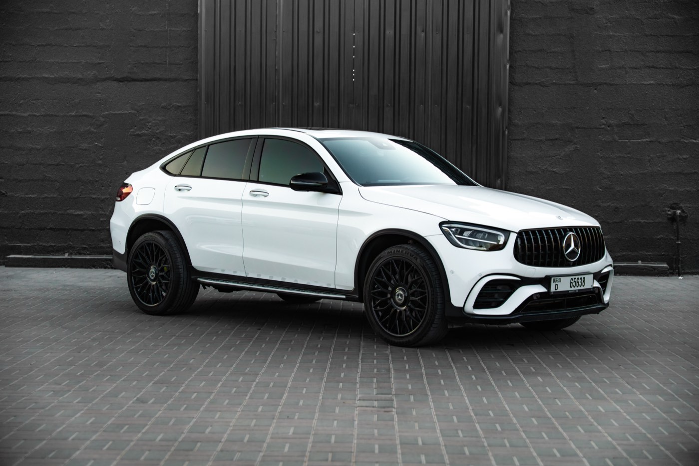 Mercedes GLC en location à Dubaï