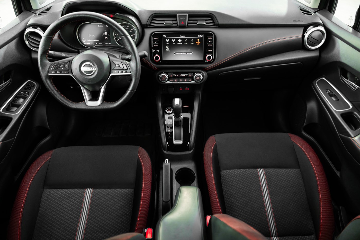Nissan Versa en location à Dubaï