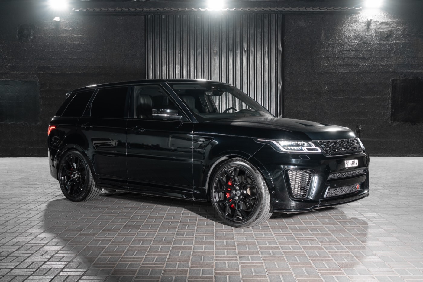 Range Rover SVR en location à Dubaï
